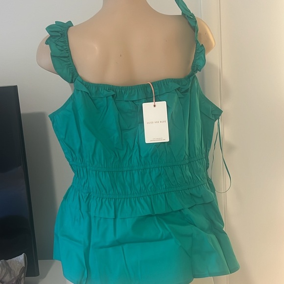 Green Tank Top - Picture 3 of 4